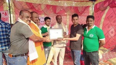 Photo of युवा समाज पिपराद्वारा चौथो पटक खुल्ला रक्तदान कार्यक्रममा २ महिला सहित ७१ जनाले रक्तदान गरे ।