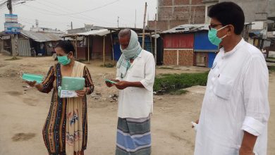 Photo of निम्बस ग्रुप बिरगंजद्वारा २५ सय पिस माक्स र २० लिटर सेनिटाईजर सामुदायिक सेवा केन्द्र छपकैया-२ लाई हस्तान्तरण ।