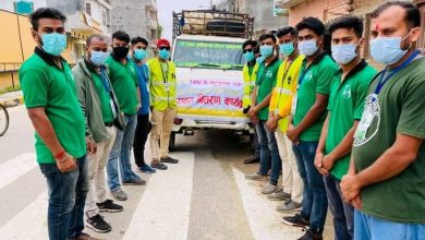 Photo of दि हन्ड्रेड ग्रुप द्वारा ५६ परिवार लाई राहत वितरण ।