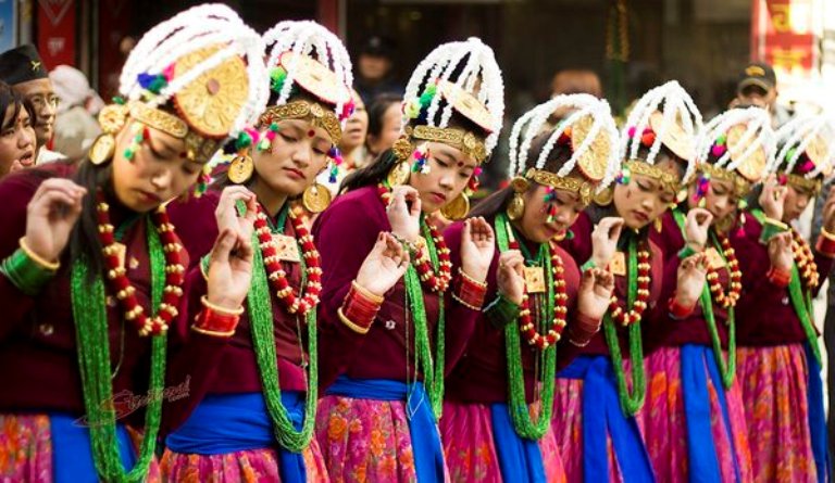 Photo of गुरुङ समुदायले तमु ल्होसार मनाउँदै : आज सार्वजनिक बिदा