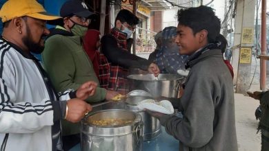 Photo of सदभाव समिति बिरगंजद्वारा १८९ औं सप्ताह निरन्तर निसुल्क भोजन बितरण गर्दै ।