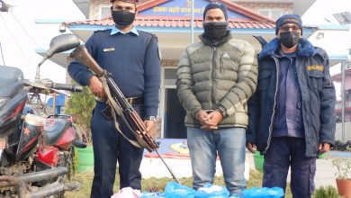 Photo of चाँदीका गहनासहित एक भारतीय नागरिक पक्राउ