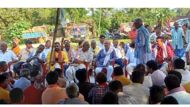 Photo of यस पटकको लडाई संविधान रक्षाको लागि रहेकोले सत्ता गठबन्धनलाई जिताउन रिजालको आग्रह