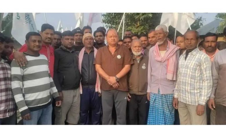 Photo of पर्सा २ (ख) मा स्वतन्त्र उम्मेद्वार रुपेशमान सिंह प्रति जनलहर बढ्दै