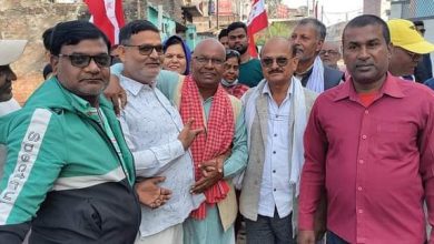 Photo of मतदातासंग रामनारायण कुर्मीको आग्रह : आश्वासन बाड्नेलाइ होइन काम गर्नेलाई चुन्नु होला
