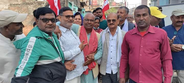 Photo of मतदातासंग रामनारायण कुर्मीको आग्रह : आश्वासन बाड्नेलाइ होइन काम गर्नेलाई चुन्नु होला