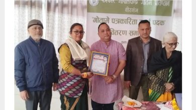 Photo of गोतामे पत्रकारिता स्वर्ण पदकबाट धनुषाकी पत्रकार मनिका झा पुरस्कृत