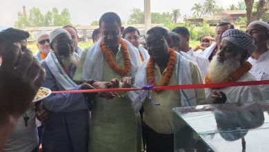 Photo of वीरगंज महानगरका उप-प्रमुख आलम द्वारा आधुनिक स्तरको जावेद अप्टिकल चश्मा पसलको उदघाटन