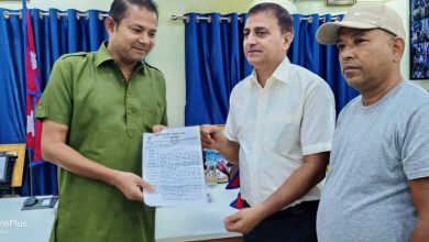 Photo of उपभोक्ता हित संरक्षण मञ्च बिरगंज महानगर कमिटीद्वारा नीति तथा सुझाव सम्बन्धमा बिरगंज महानगरका उपमेयर आलमलाई ज्ञापनपत्र ।