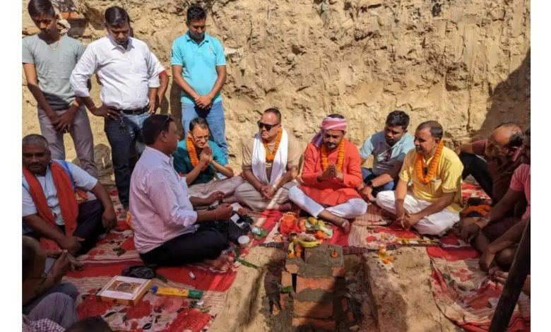 Photo of सांसद् यादवले गरे वडा कार्यालय भवनको शिलान्यास
