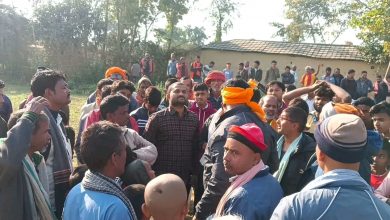 Photo of बिदाको दिन पनि गाउँपालिका अध्यक्ष जनताको सेवामा