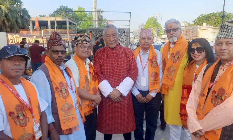 Photo of अयोध्या रामलला दर्शन 30 देशों के 90 प्रवासी भारतीयों संग 400 श्रद्धालुओं ने किये: डॉ. जौली