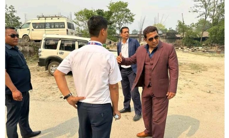 Photo of यातायात कार्यालयका कर्मचारीलाई घण्टैपिच्छे हाजिर गर्न दीपक मनाङेको निर्देशन