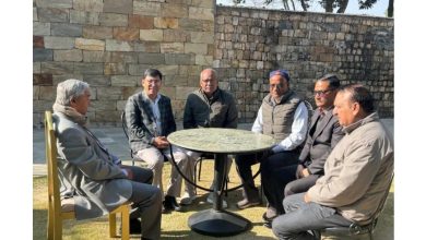 Photo of पर्साका कांग्रेस नेताहरुले सभापति देउवालाई भेटेर मधेसका किसानका समस्याबारे गराए ध्यानाकर्षण