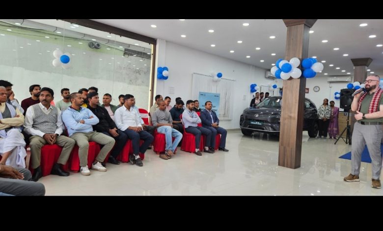 Photo of विरगंजमा टाटाको कर्भ ईभी,नेक्सन के ३ ईभी र टाटा सफारी सार्वजनिक