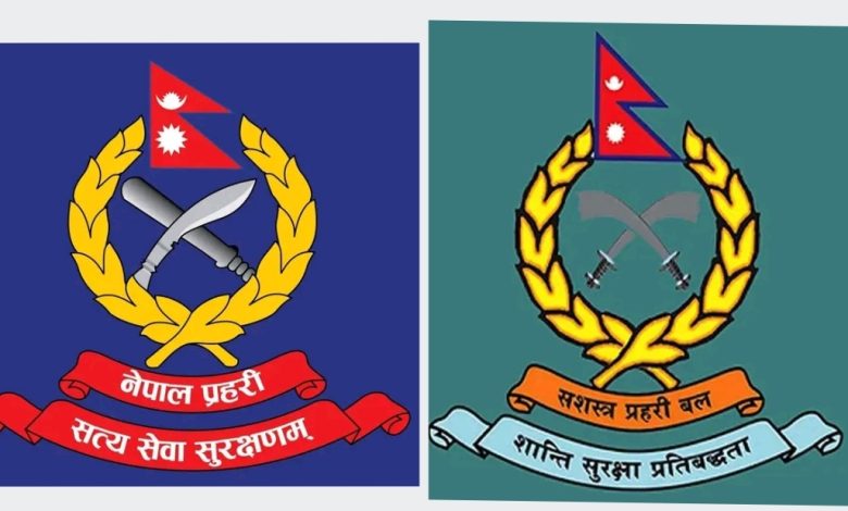 Photo of बारामा तस्करी रोक्न नेतृत्वमाथि प्रश्न, दलालहरू एसपीसँग फोटो खिचाएर तस्करीको ‘लाइन’ मिलाउने वाचा