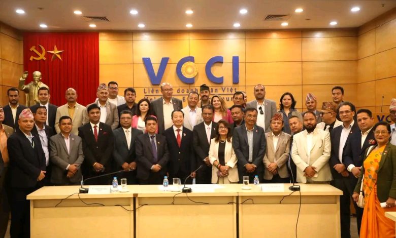 Photo of नेपाल–भियतनाम आर्थिक सहकार्य विस्तार: राजदूत ओलीद्वारा भियतनामी लगानीकर्तालाई नेपालमा लगानी गर्न आह्वान