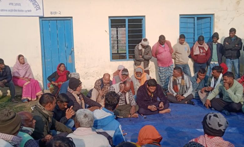 Photo of मुआब्जा सङ्घर्ष समितिको पहलमा पीडित गाउँलेहरूको बैठक सम्पन्न