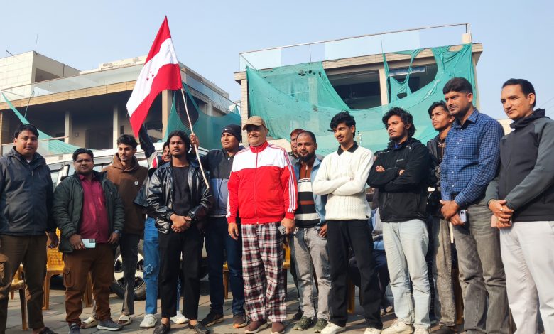 Photo of पर्सा–१ मा कांग्रेसका लोकप्रिय उम्मेदवार अनिल रुङटाद्वारा चुनावी अभियानको भव्य सुरुवात