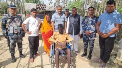 Photo of वीरगन्ज हेल्थ केयर हस्पिटलको सहयोगमा अपांगता भएका ४ जनालाई ह्वील चेयर वितरण