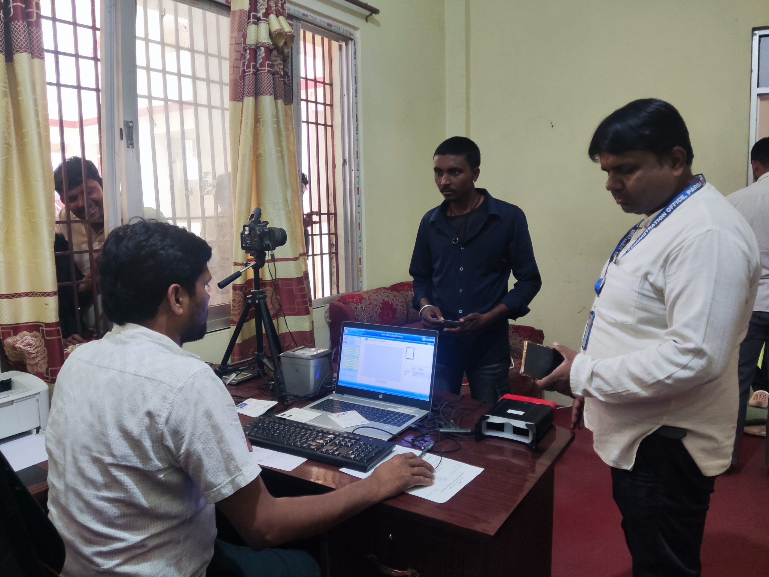 Photo of नागरिकता लिँदासाथ राष्ट्रिय परिचय पत्र अनिवार्य, पर्सामा नयाँ व्यवस्था लागू : सिडियो भोला दाहाल