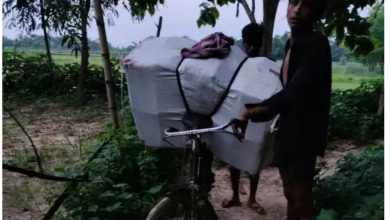 Photo of तस्करीको प्रत्येक साईकल र मोटरसाइकलवालाहरु सँग ३ हजार रुपैयाँ देखि १० हजार रुपैयाँ सम्म रकम असुल्ने गरेको आरोप