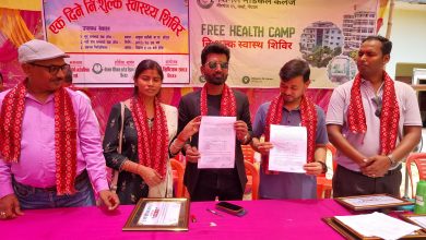 Photo of नेशनल मेडिकल कलेजको सहयोगमा सखुवा प्रसौनीमा स्वास्थ्य शिविर, ४८२ लाभान्वित तथा सहकार्य सम्झौता