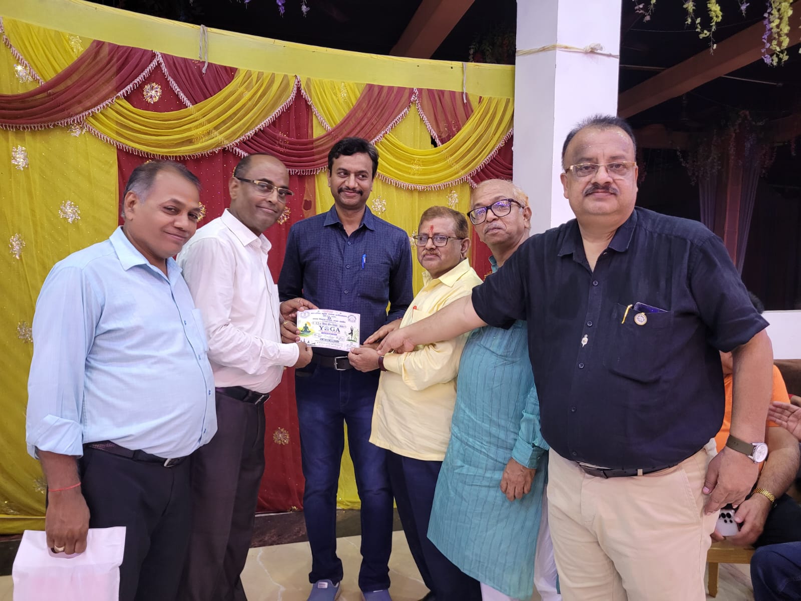 Photo of १२औँ विश्व योग दिवसको तयारी तीव्र, रक्सौलमा निमन्त्रणापत्र वितरण
