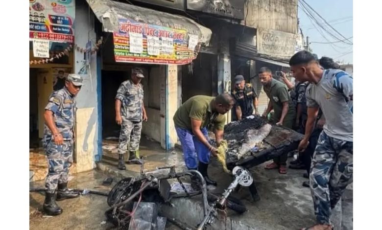 Photo of वीरगन्जमा इलेक्ट्रोनिक स्कुटरकाे ब्याट्री पड्किदा गढीमाई लजमा भएको थियाे आगलागी