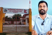 Photo of कार्यालयमै कर्मचारीमाथि कुटपिटको आरोप : कालिकामाई–३ का वडाध्यक्ष संजय पटेल पक्राउ