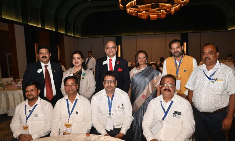 Photo of ताज होटल, पटनामा लायन्स डिस्ट्रिक्ट ३२२ ई को स्थापना समारोह ‘आरोहण’ सम्पन्न, रक्सौल लायन्स क्लब सम्मानित