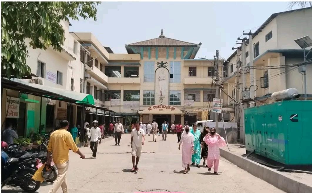 Photo of नारायणी अस्पताल मृत्यु प्रकरण: ५ स्वास्थ्यकर्मी एक साताका लागि निलम्बित, ६ सदस्यीय छानबिन समिति गठन