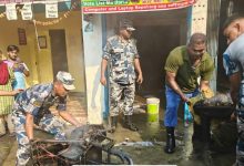 Photo of ई–स्कुटरमा आगलागी प्रकरण : प्रशासनको दुई पटकको बोलावट पनि बेवास्ता गर्दै कुशवाहा मोटर्स अनुपस्थित, पीडितद्वारा क्षतिपूर्ति र कारबाहीको माग
