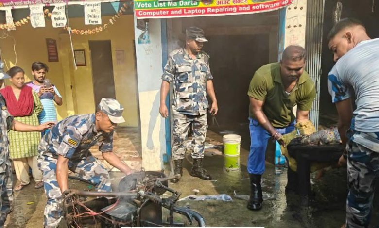 Photo of ई–स्कुटरमा आगलागी प्रकरण : प्रशासनको दुई पटकको बोलावट पनि बेवास्ता गर्दै कुशवाहा मोटर्स अनुपस्थित, पीडितद्वारा क्षतिपूर्ति र कारबाहीको माग