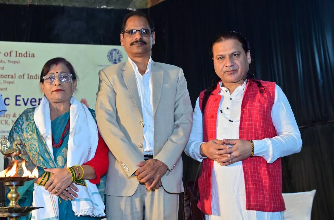Photo of वीरगञ्जमा सजी सुरहरूको महफिल, राजेश पाण्डेको गीतमा झुमे संगीतप्रेमी