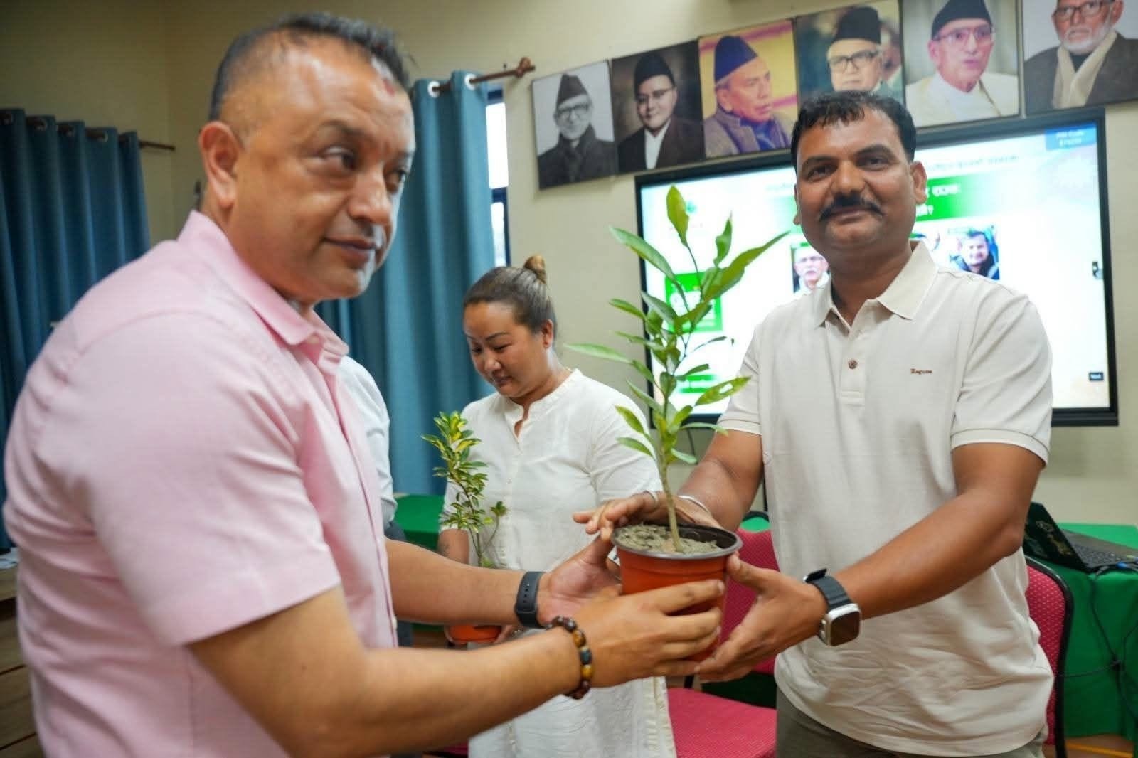 Photo of नेपाली कांग्रेस पर्सा–१ को क्षेत्रीय सभापतिमा भाजु राउत कुर्मीको उम्मेदवारी घोषणा