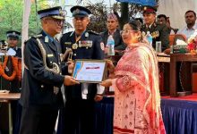 Photo of नेपाल प्रहरी दिवसको अवसरमा वीरगञ्ज हेल्थ केयरकी प्रमुख प्रशासकीय अधिकृत भूमिका अधिकारी सम्मानित